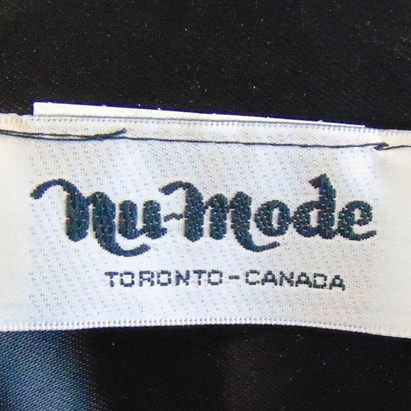 Elegant Sparkling Silver Metallic Lace Top - Size 10 - Picture 5 of 5